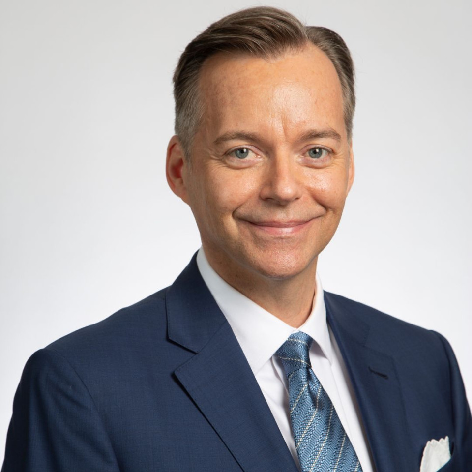 headshot of Roger Nyhus